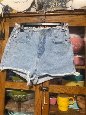 Vintage daisy dukes gazoz 28” waist